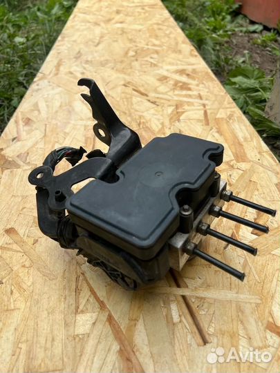 Блок абс toyota corolla 180