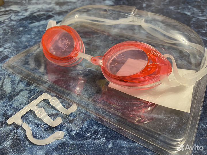 Очки для плавания