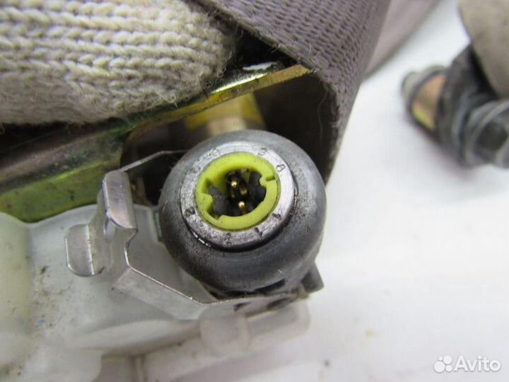 Ремень безопасности с пиропатроном для Toyota Coro