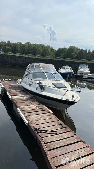 Каютный катер bayliner 192