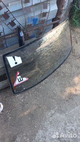 Заднее стекло на москвич Князь Владимир