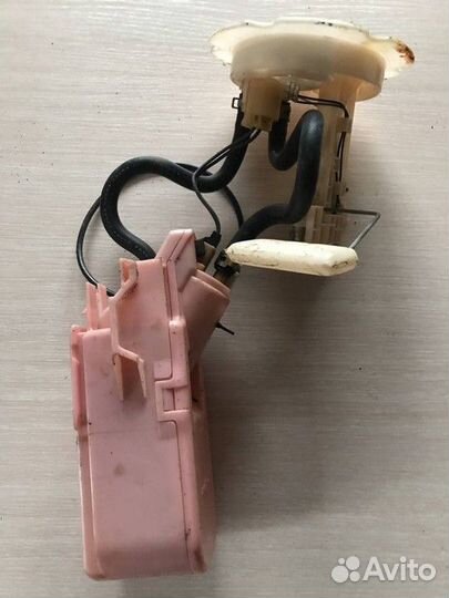 Насос топливный Nissan Almera