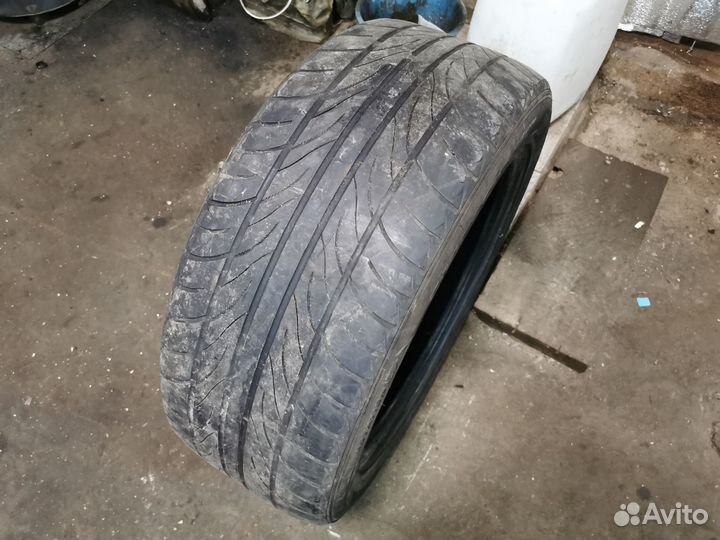 Blacklion BU64 Champoint A/S 235/50 R18 101W