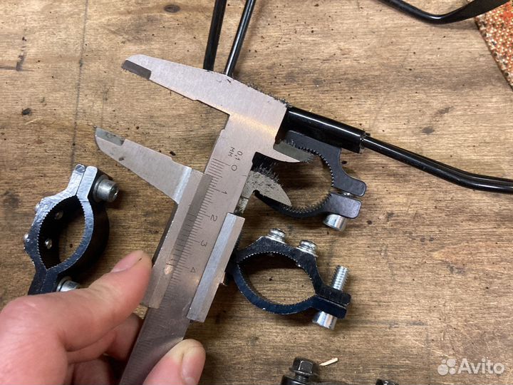 Крепеж на руль мотоцикла