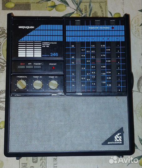 Радиоприемник СССР Меридиан 246