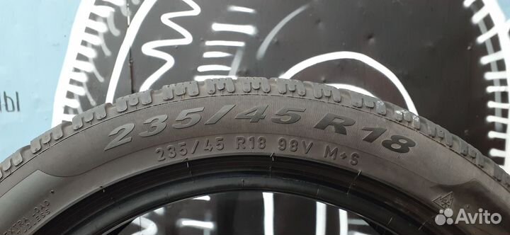 Pirelli Winter Sottozero 240 Serie II 235/45 R18