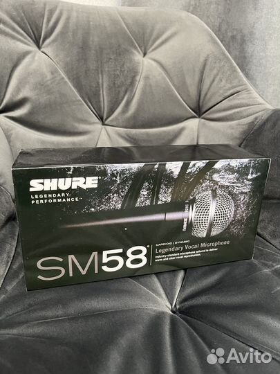 Динамичeский вокaльный микpофон Shurе sm58 новый