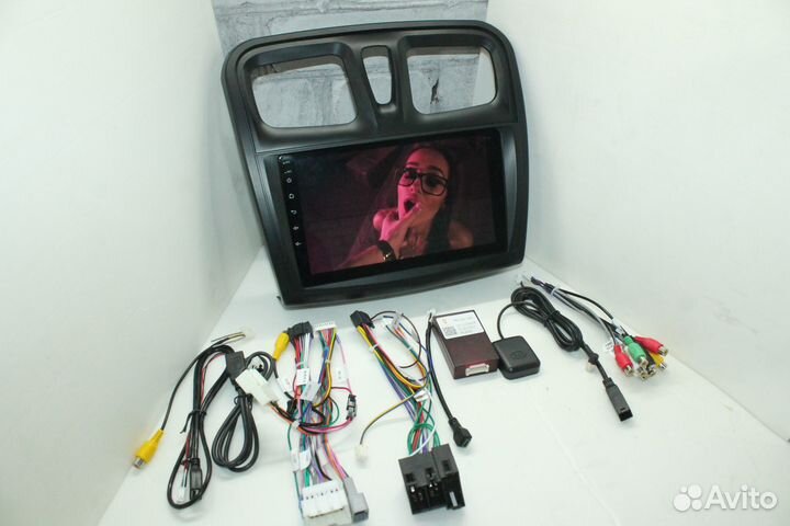 Штатная магнитола Renault Logan 2