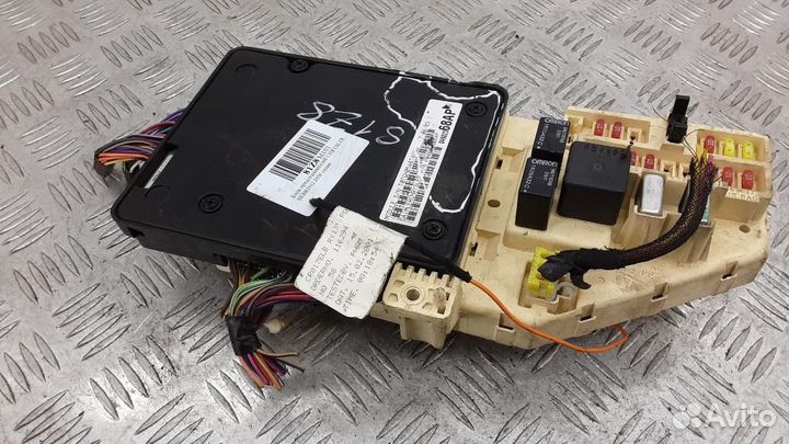 Блок предохранителей Chrysler Sebring