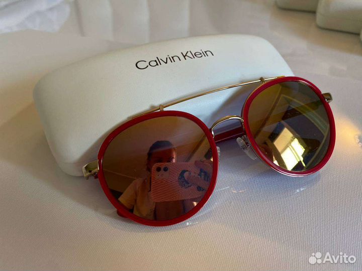 Солнцезащитные очки женские брендовые