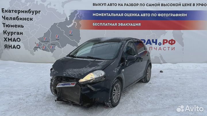 Лючок бензобака Fiat Grande Punto (199)