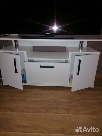 Тумба под тв белая бу