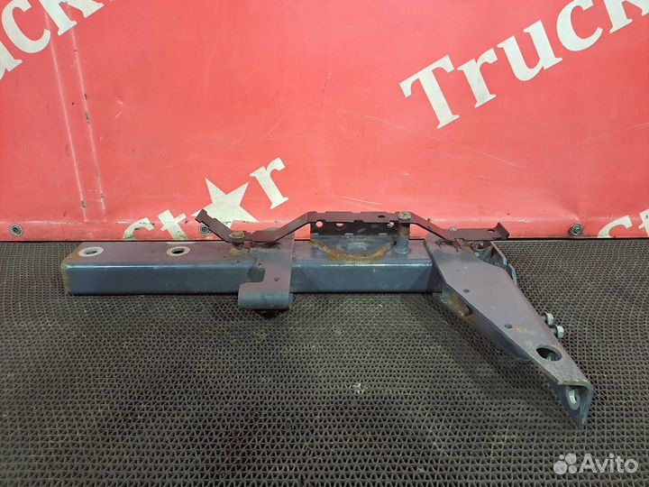 Кронштейн переднего крыла задний левый Daf XF105