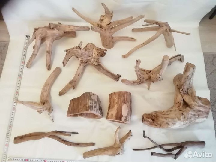 Коряги и камни для аквариума