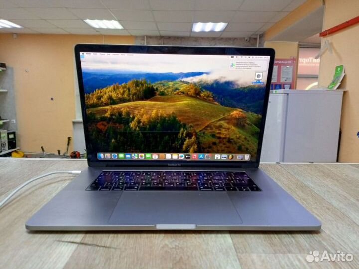 Ноутбук Apple MacBook Pro 15