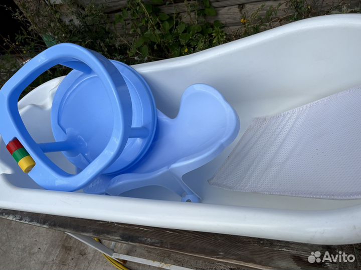 Ванночка для купания с горкой