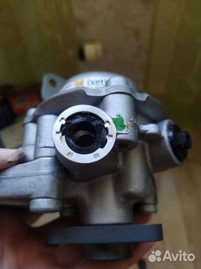 Насос гур bmw e46 (LUK) 541020910