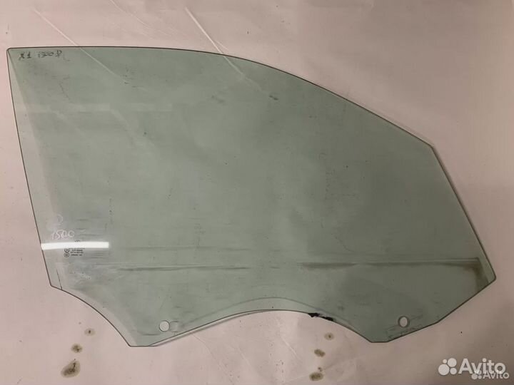 Стекло переднее правое Bmw X1 E84