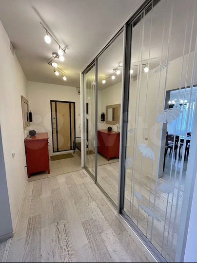 2-к. квартира, 70 м², 3/9 эт.