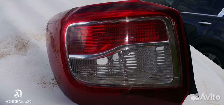 Задняя фара на Renault logan 2