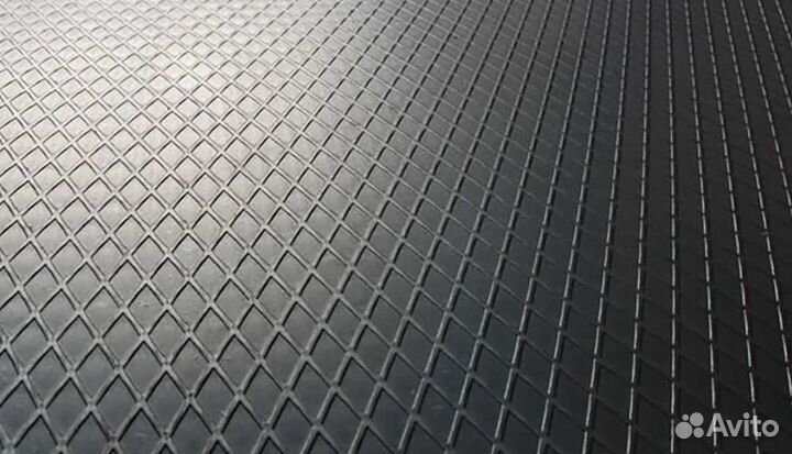 Лист металлически ромбический чечевичный рифленый