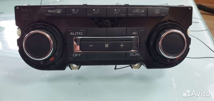 Блок управления климатом Skoda Octavia A5