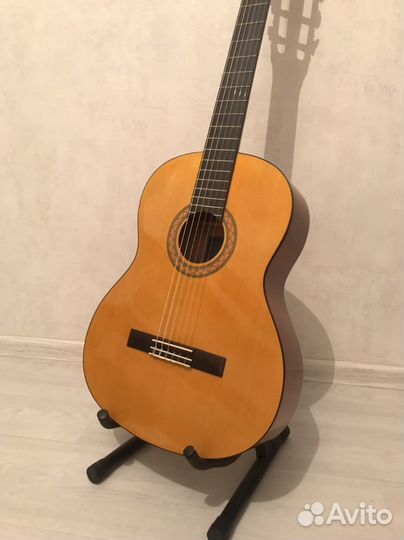 Новая Yamaha C40