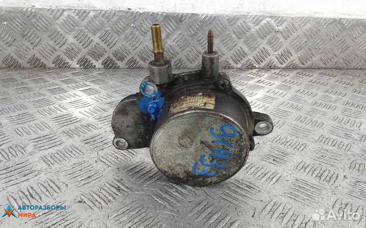 Насос вакуумный Opel Astra J 2010