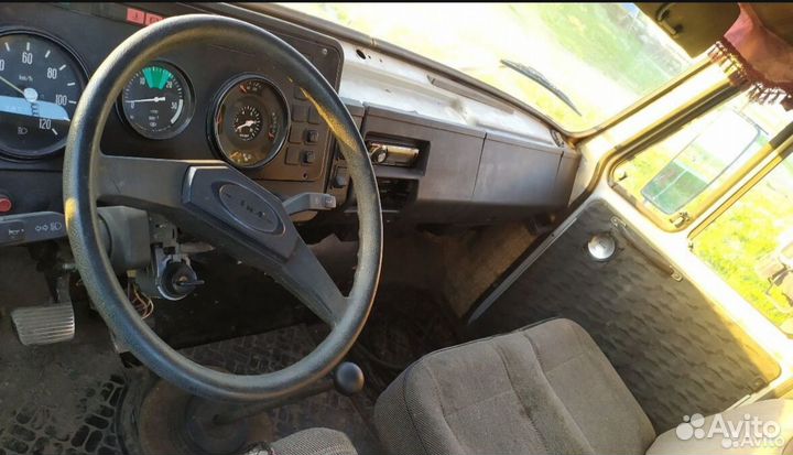 ЗИЛ 5301 с ломаной платформой, 2002