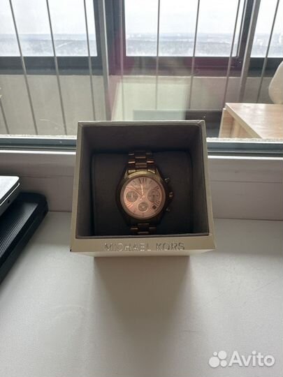 Часы наручные женские