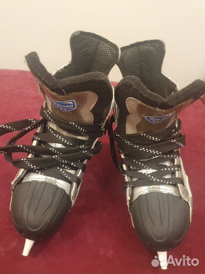 Коньки хоккейные детские