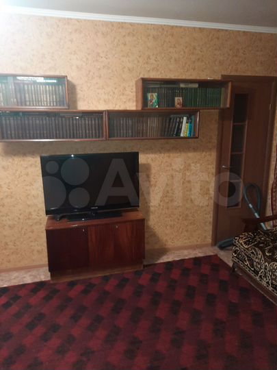 2-к. квартира, 42 м², 4/4 эт.