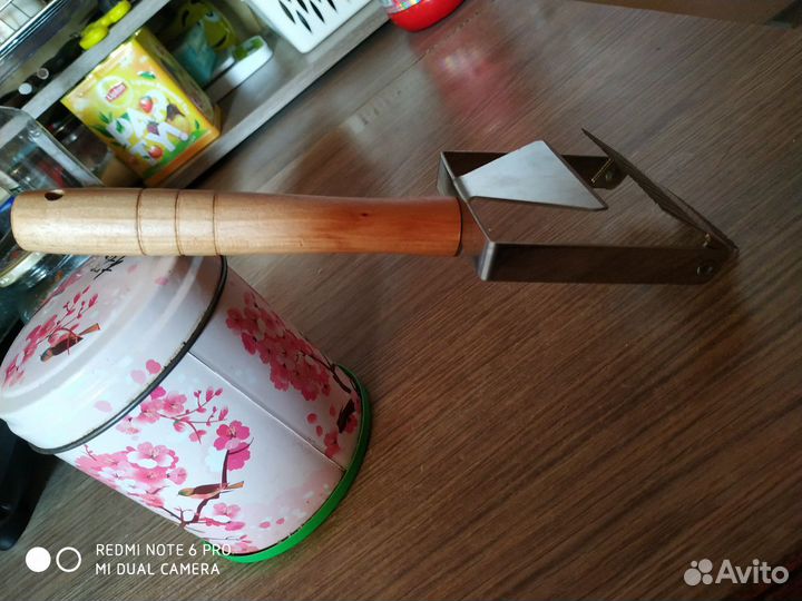 Скребок (мед)