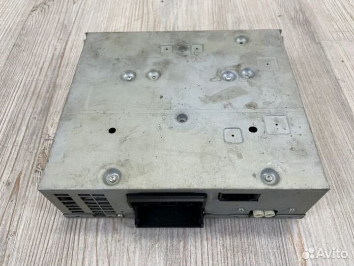 Магнитола Vw Touareg 2 7P 2010-2012