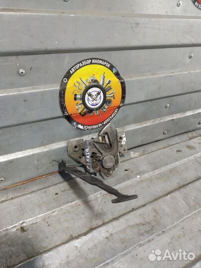 Замок капота Ford Fiesta 2001-2008