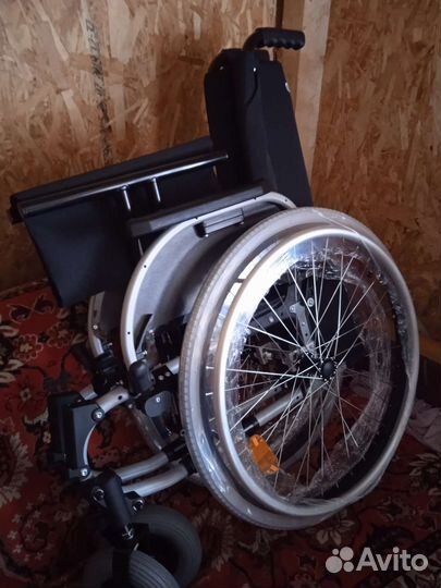 Коляска инвалидная
