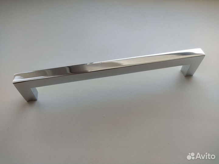 Мебельные ручки