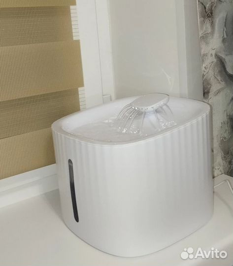 Фонтан поилка для кошек