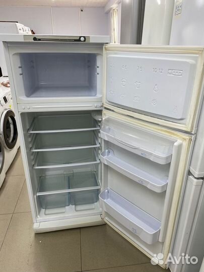 Холодильник б/у Индезит с гарантией