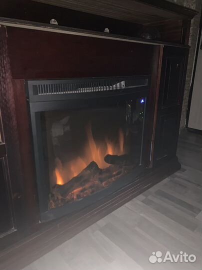 Декоративный камин из массива дерева