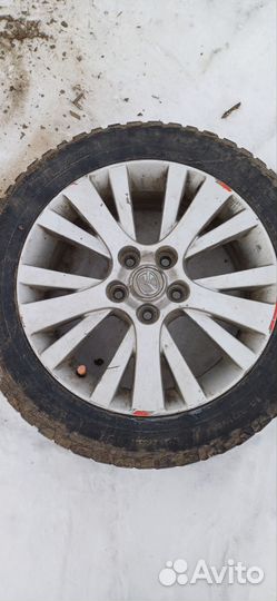 Продам литые диски с зимней резиной