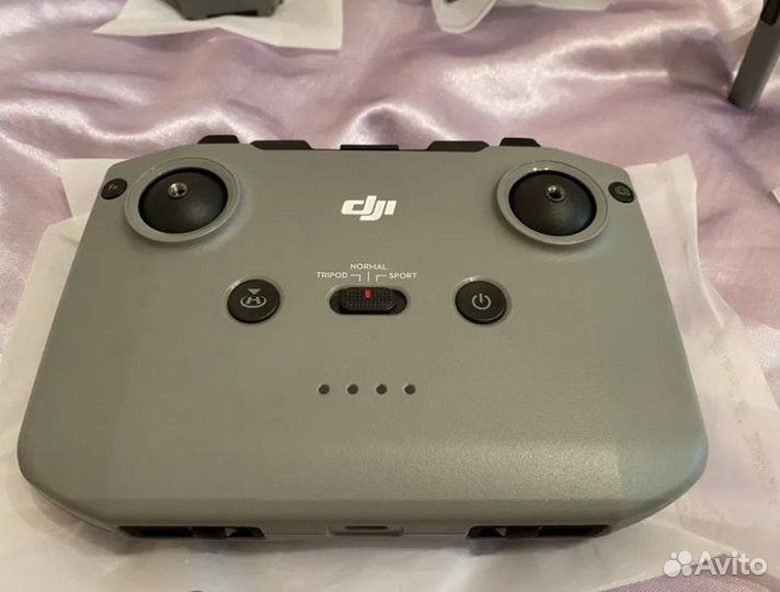 Квадрокоптер DJI Mavic Air 2 Combo