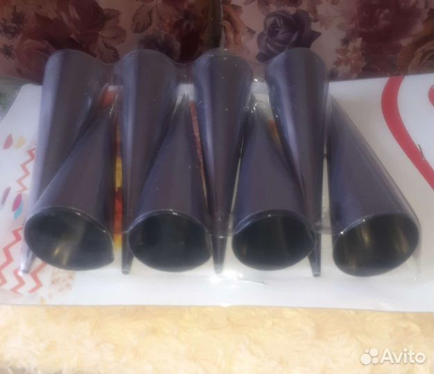 Конусы для круассанов и трубочек