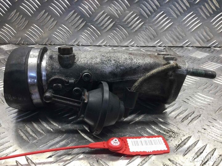 Заслонка дроссельная Audi A6 4b0145950 AKN