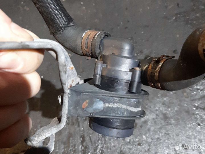 Насос помпа Ауди A6 C5 A4 B5 2.4i BDV