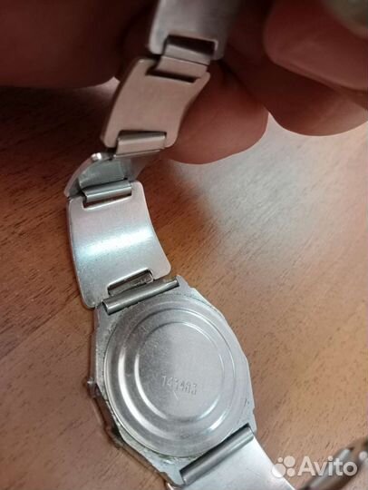 Часы электроника 77а