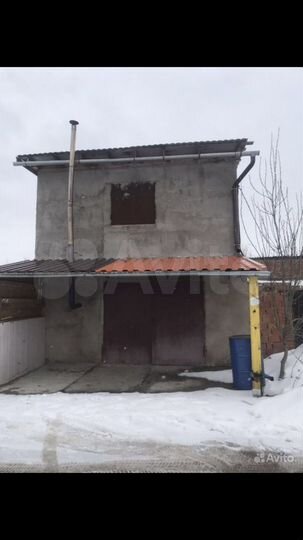 Гараж, > 30 м²