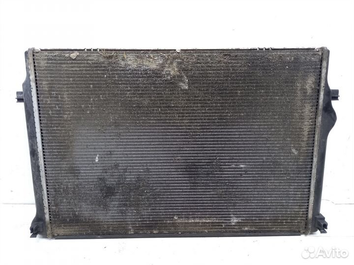 Octavia Superb Golf Passat радиатор двигателя