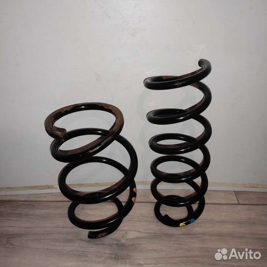 Передняя пружина Логан 2