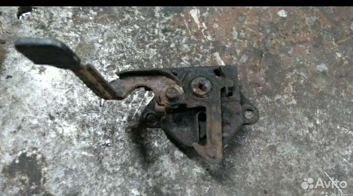 Замок капота Мазда 323 BA